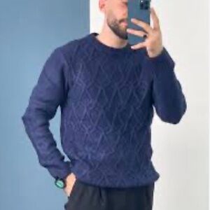 Piombo Men's Navy Blue Sweater